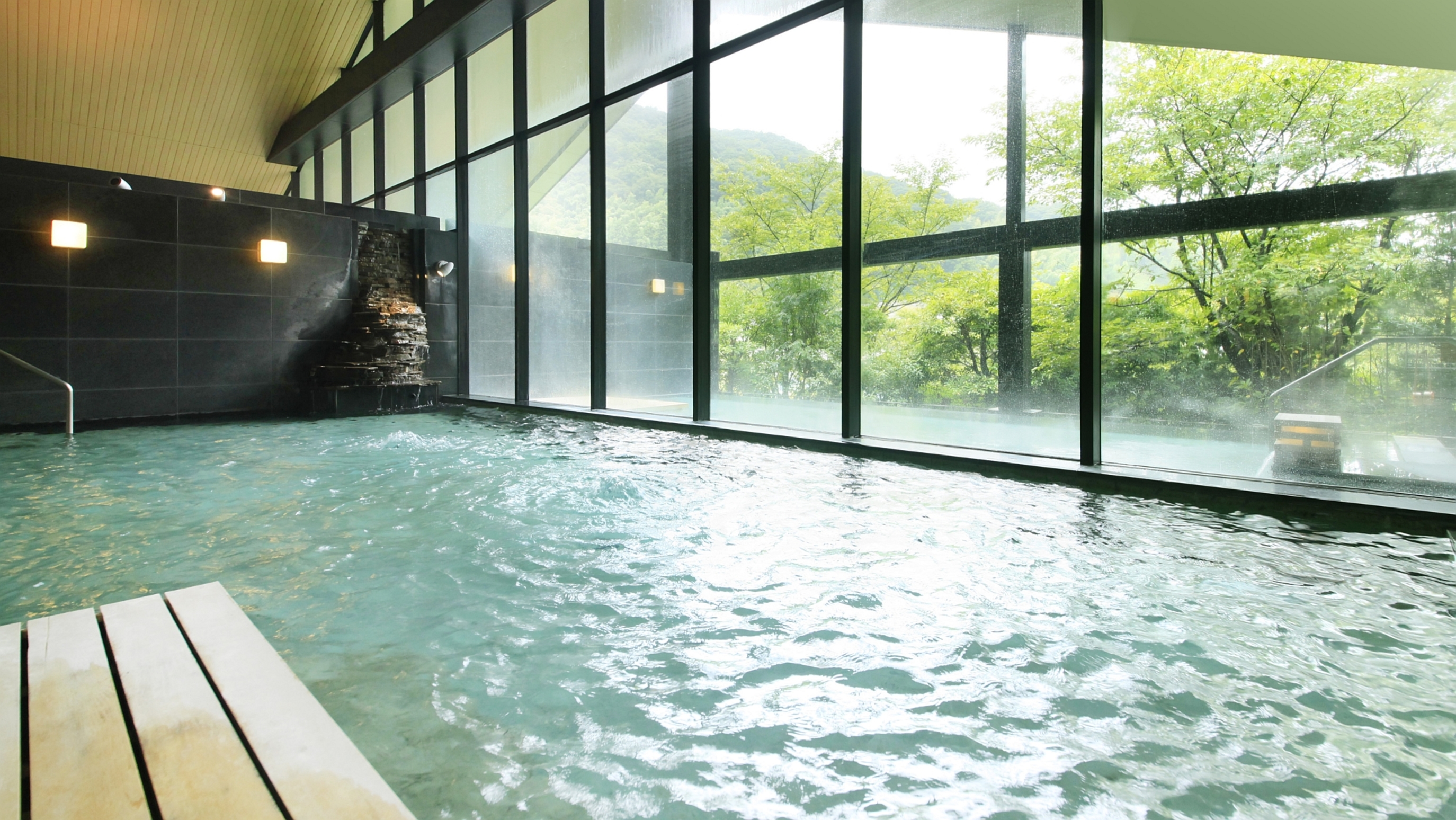 庭園と相玉の湯でほどける