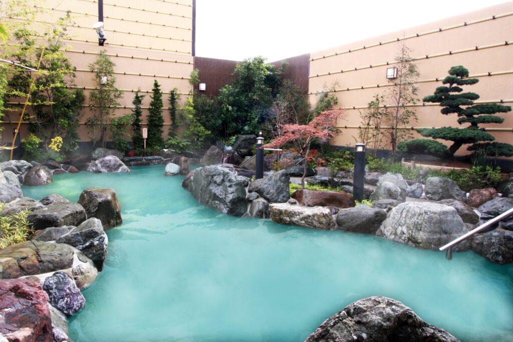 コロナの湯を、満喫する。